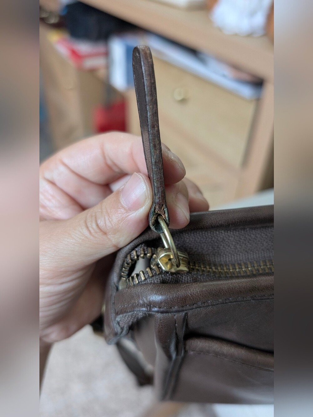 Vintage Coach Taylor Zip Leather Crossbody Bag H5C-9944, Brown, Made In USA - Picture 12 of 16